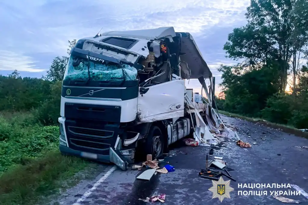 Огляд місця події співробітниками поліції