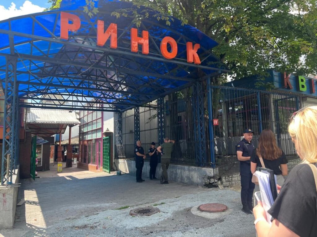 У Рівному перевіряють ринки на стан пожежної безпеки
