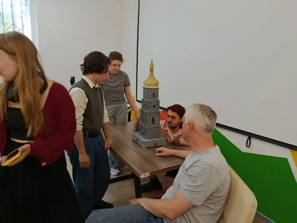 Інтерактивний тактильний макет