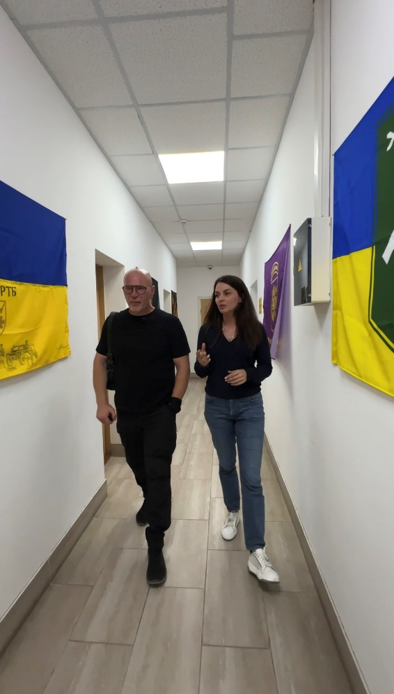 Співпраця фахівців та груп цивільно-військового співробітництва